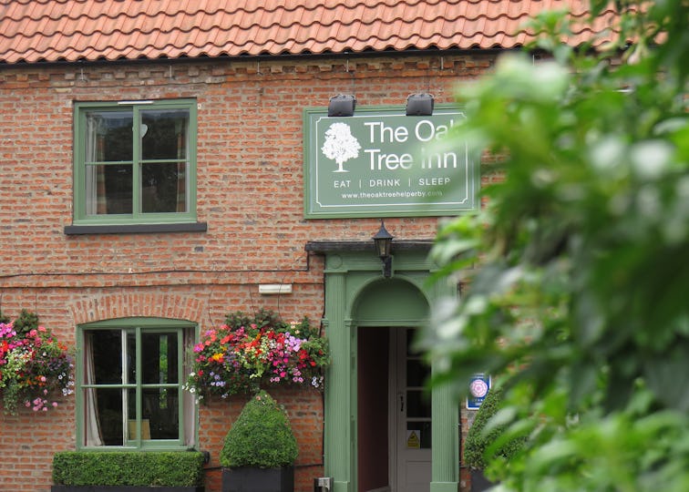 Oak Tree Inn