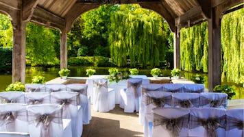  Wedding Venues near Aylesbury