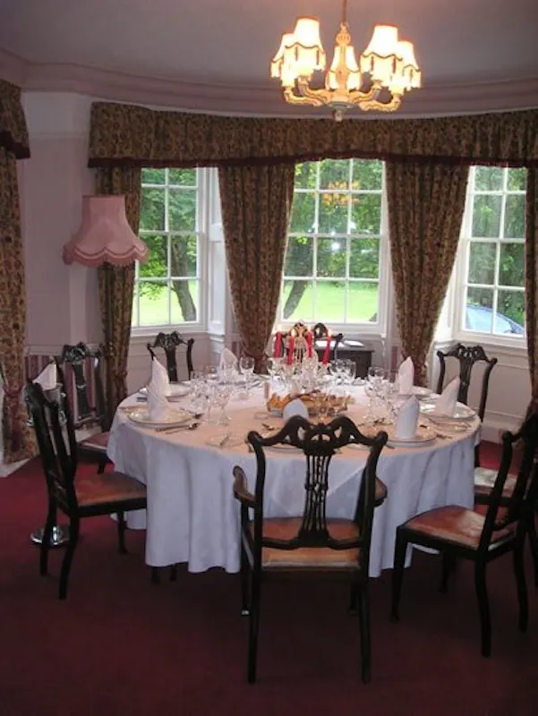 Rose In Vale Country House Hotel