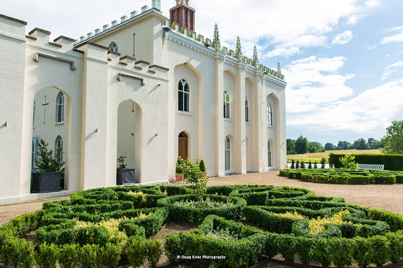 Combermere Abbey - The Glasshouse And Walled Garden Pavilion