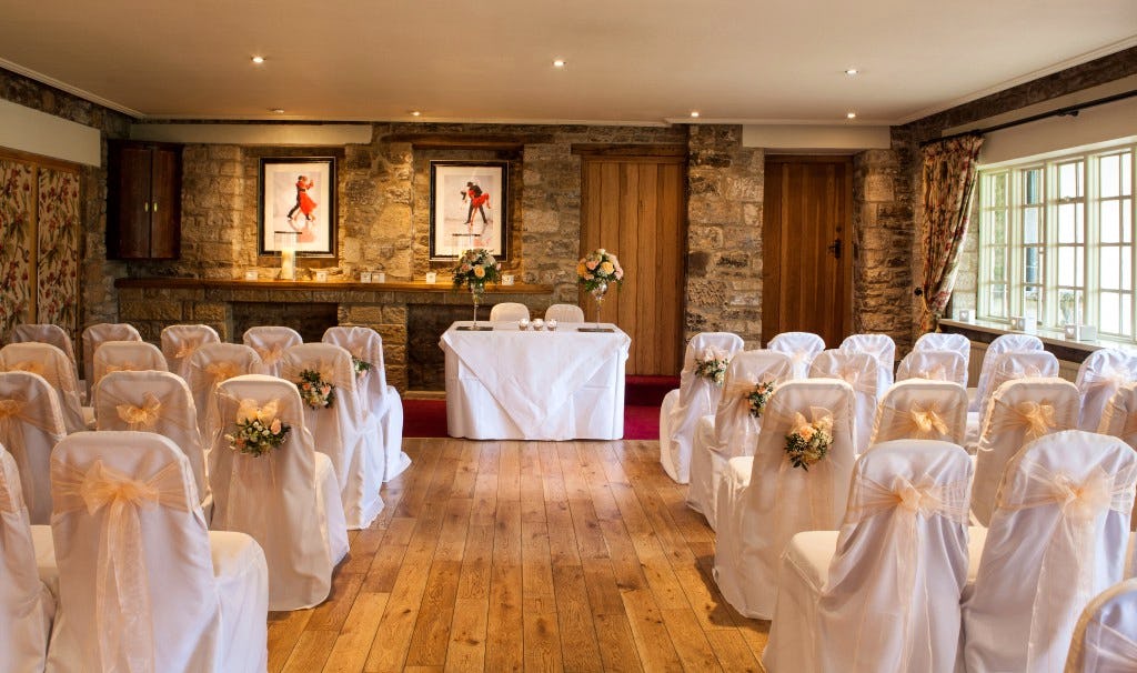 Black swan on sale wedding venue