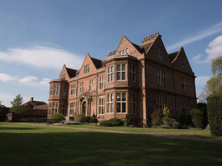 De Vere Horwood Estate