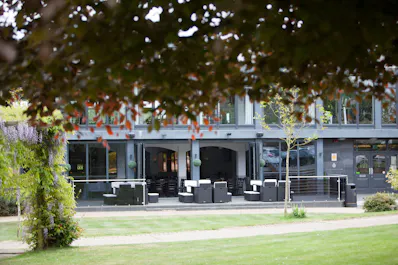 Metropolitan Bushey Sports and Events Club 