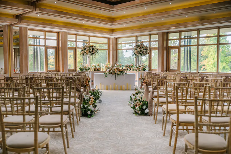 Fanhams Hall, Exclusive Collection