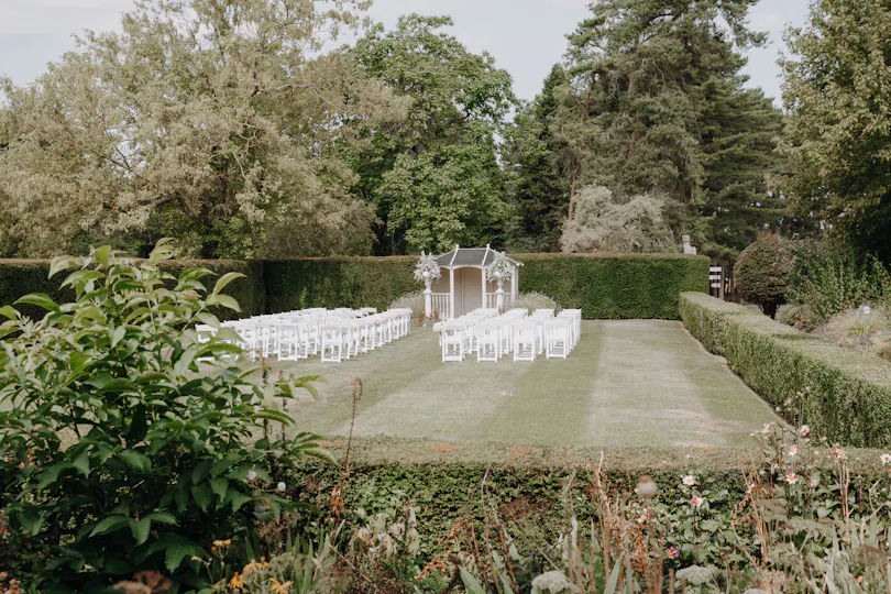 Fanhams Hall, Exclusive Collection
