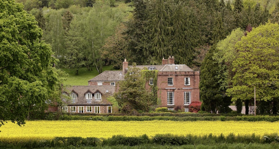 Parkfields Country House