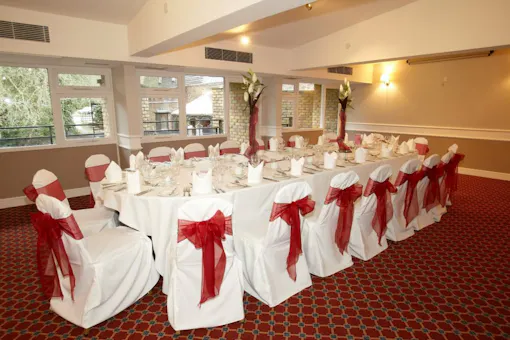 The Potters Heron Hotel