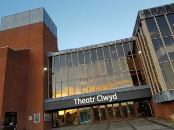 Clwyd Theatr Cymru