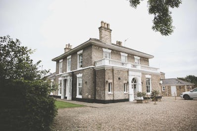 Dunedin Country House