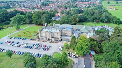 Cave Castle Hotel And Country Club