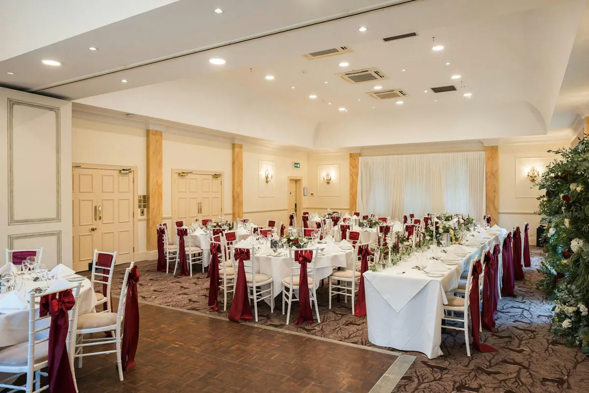 Careys Manor & SenSpa