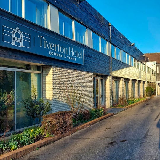 Tiverton Hotel