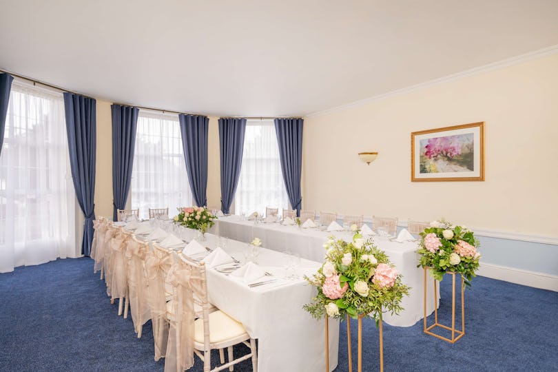 Bromley Court Hotel