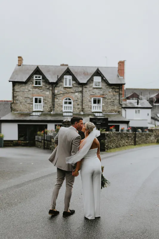 Wolfscastle Country Hotel & Spa