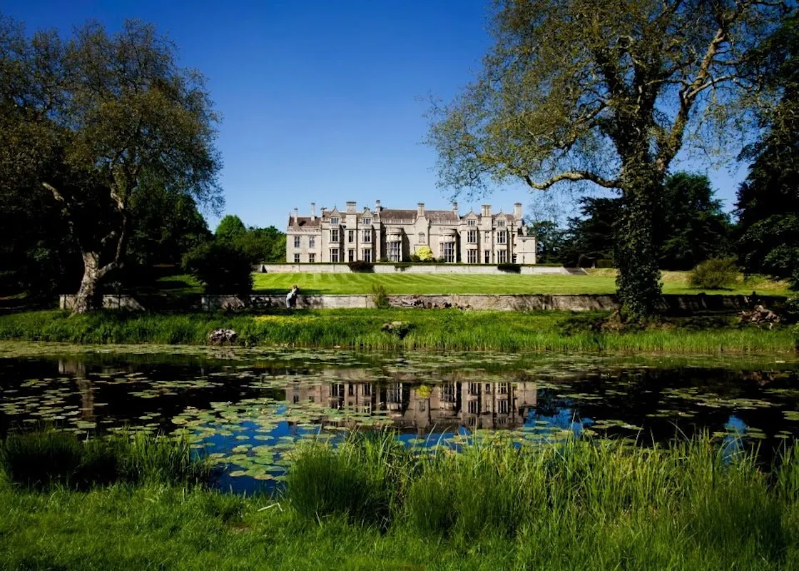 Rushton Hall