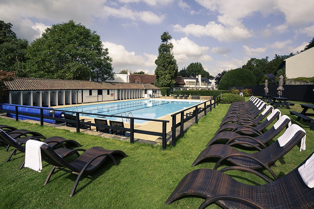 Sunday Box Hill Burford Bridge Hotel
