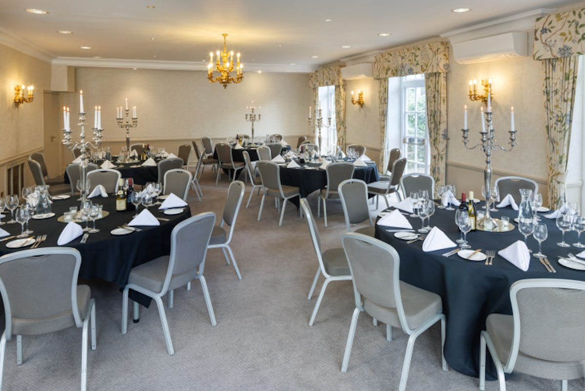 Sunday Box Hill Burford Bridge Hotel
