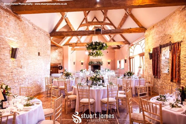 Oxleaze Barn In Gloucestershire