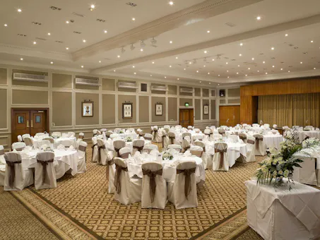 Mercure Dunkenhalgh Hotel And Spa